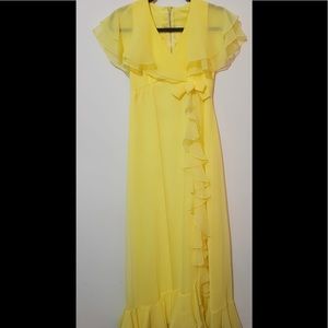 NWOT Gorgeous Yellow Gown